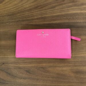 Kate Spade Cedar Street Stacy Wallet in Vivid Snapdragon